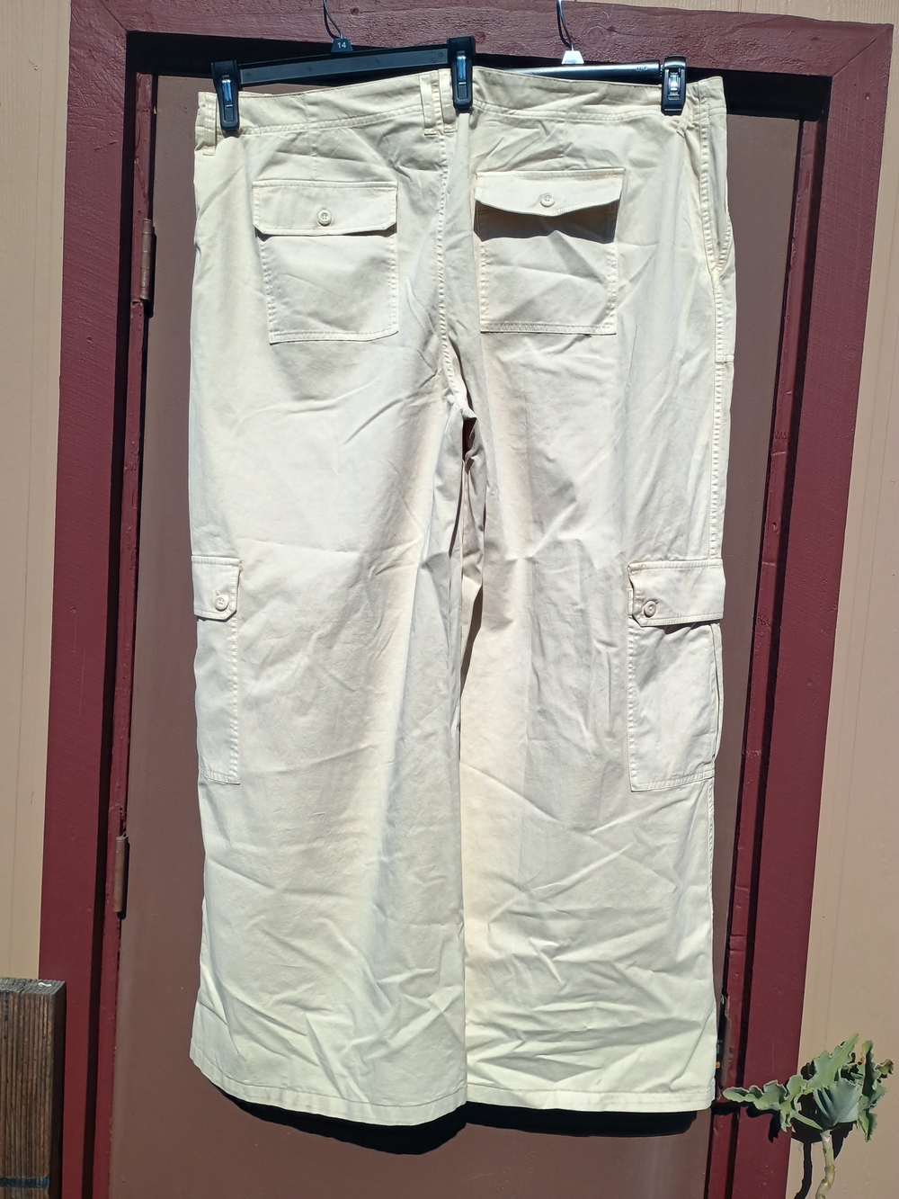 bp Plus Size Cream Wide-Leg Cargo Pants - Picture 2 of 9